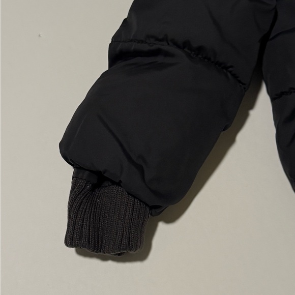 Old Navy Kids Black Puffer Coat with Gray Lining - Picture 6 of 6